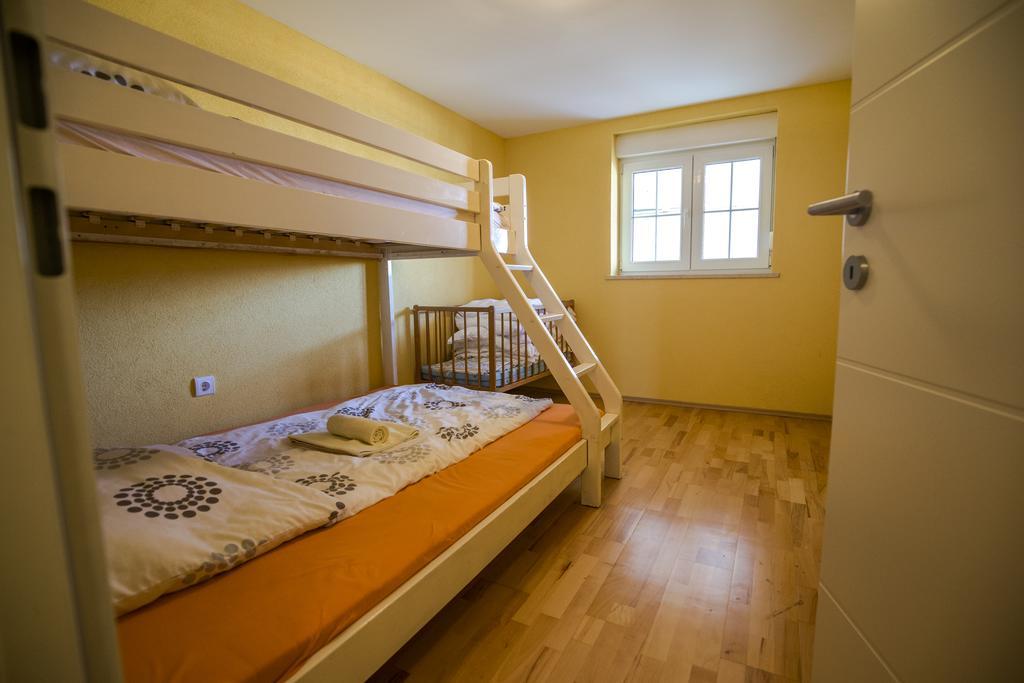Apartments Adria Crikvenica Eksteriør billede